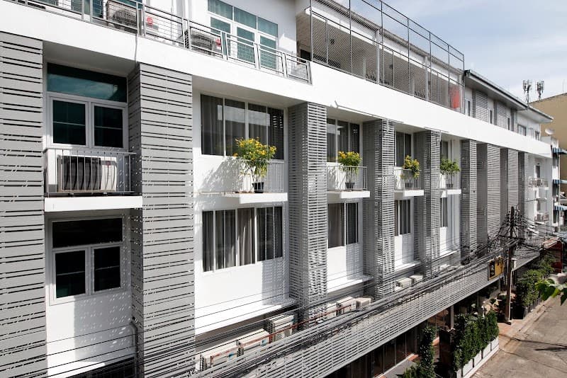 Ratchadamnoen Residence