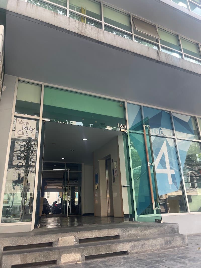 RAVii Flagship Store