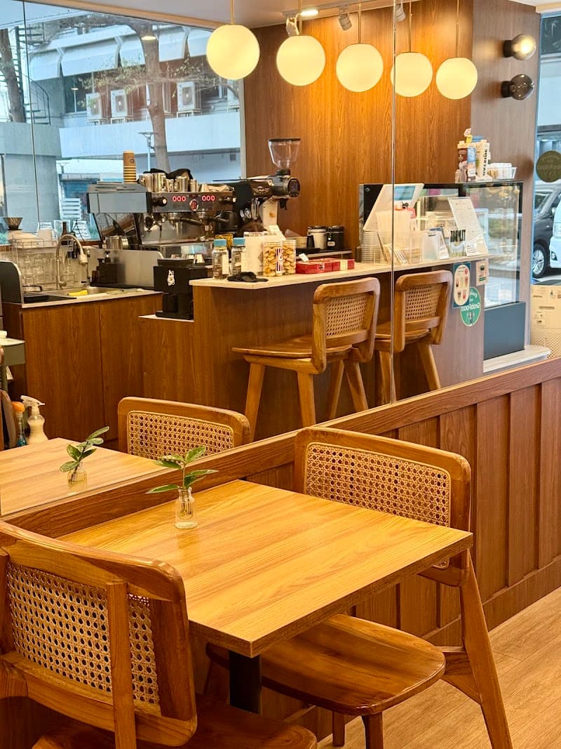 Roastphile Coffee Roaster (โรสต์-ไฟล์)