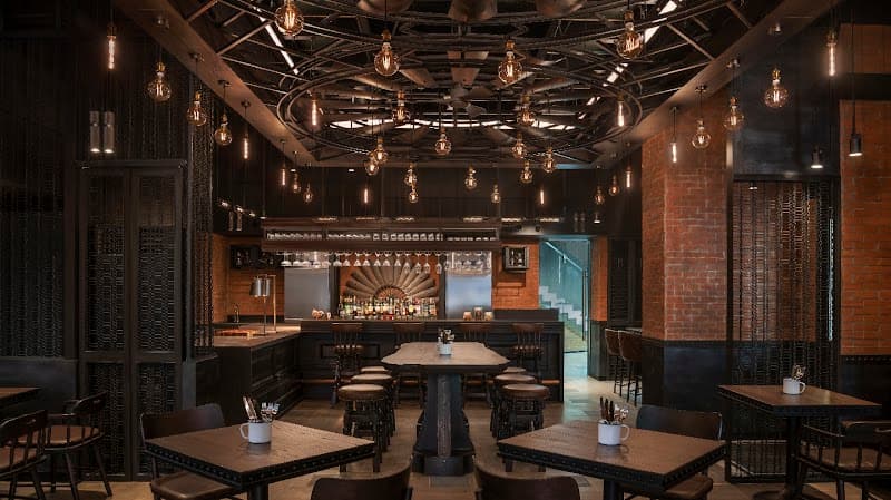 Rolling Ribs Brew Bar & BBQ