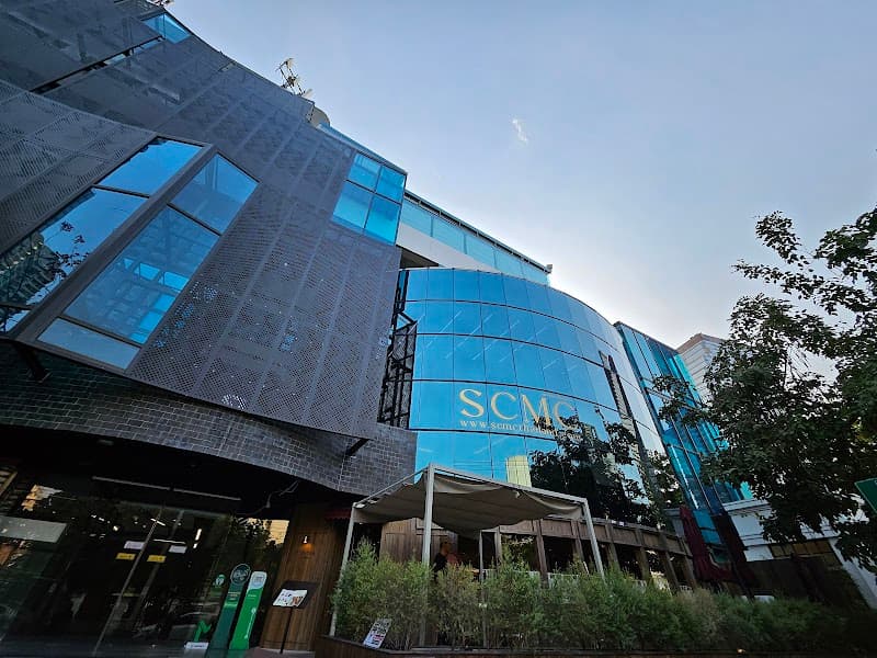 SCMC Silom 9 Clinic (MALI CLINIC เดิม) เอส ซี เอ็ม ซี คลินิก สีลม 9 ชเนษฎ์ ศรีสุโข Chanesd Srisukho , มหานครเซ็นเตอร์