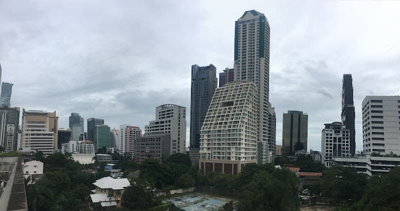 Silom Avenue Inn Hotel