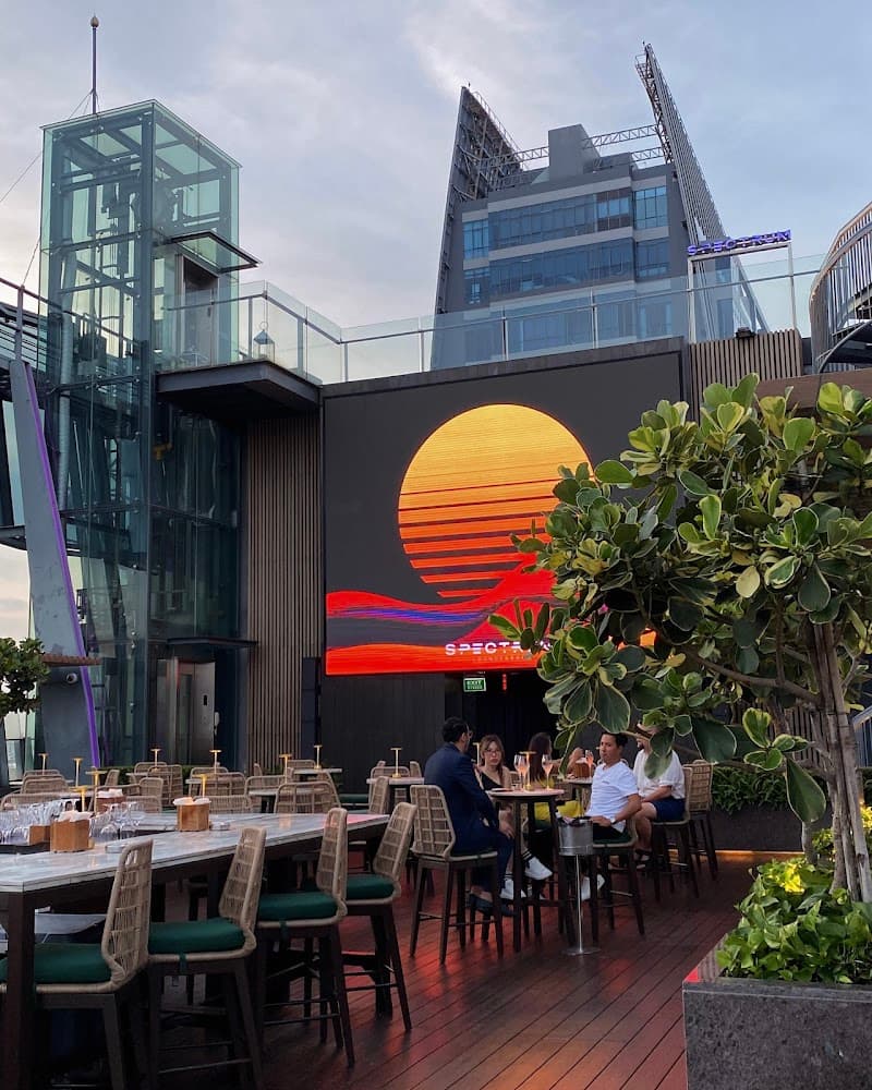Spectrum Lounge & Bar