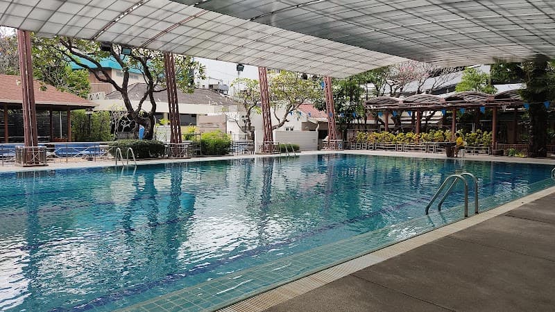 Suan Dusit Swimming Pool