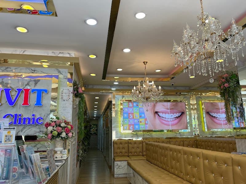 Sukhumvit Skytrain Dental Clinic