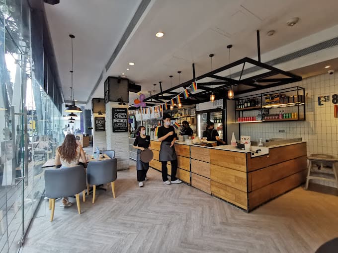 THE COFFEE CLUB - Mode Sathorn