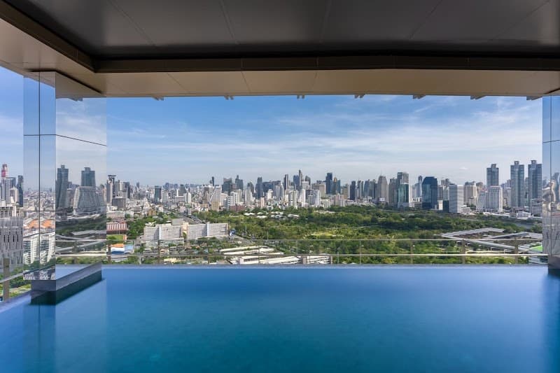 THE CROWN Residences