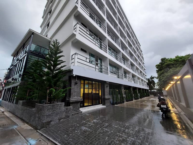 The RYHHTON Residence - Private Estate -