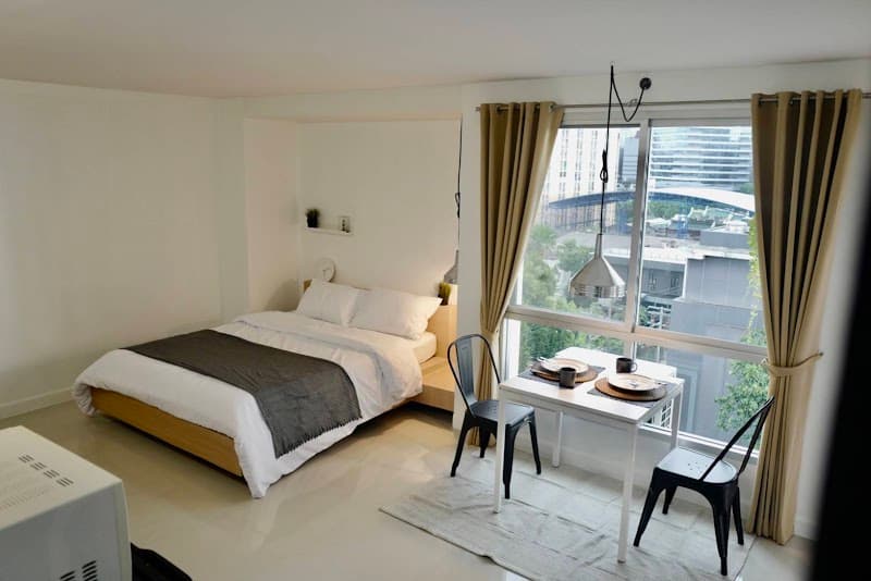 THE SIGNATURE APARTMENT RAMA 4