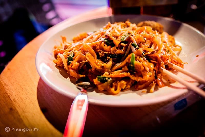 The Sparkles Khaosan