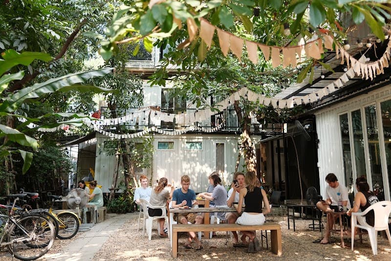 The Yard Hostel Bangkok