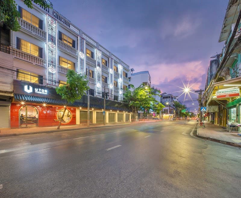 U TOR Yaowarat Bangkok Chinatown อยู่ต่อเยาวราช