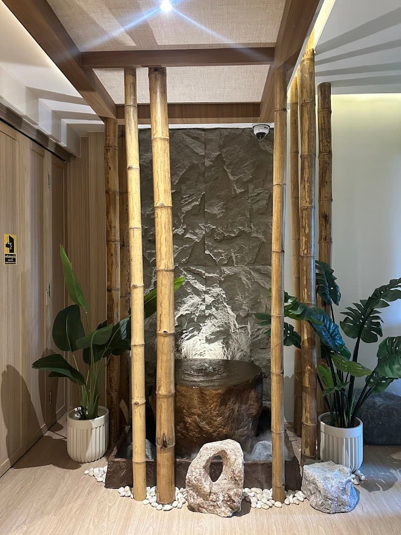 UKiYO Massage & Spa