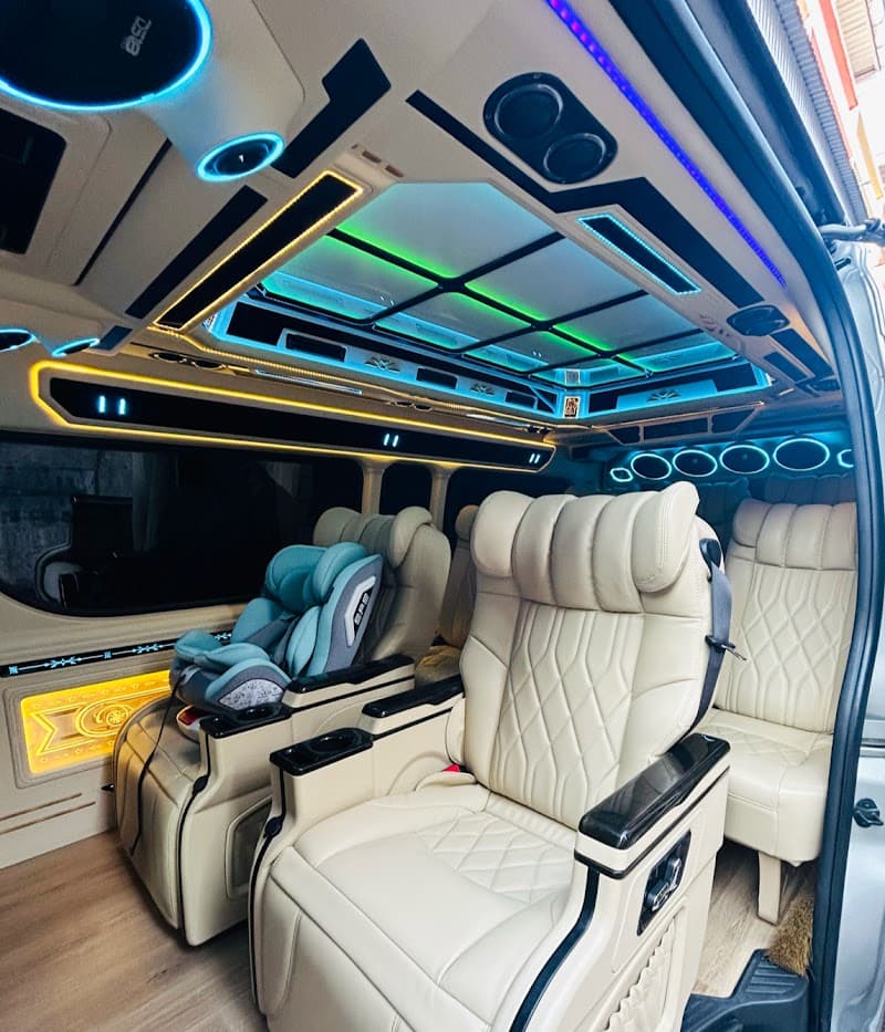 Van and car rental service in Bangkok