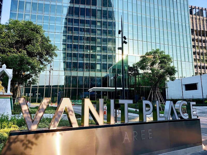 Vanit Place Aree