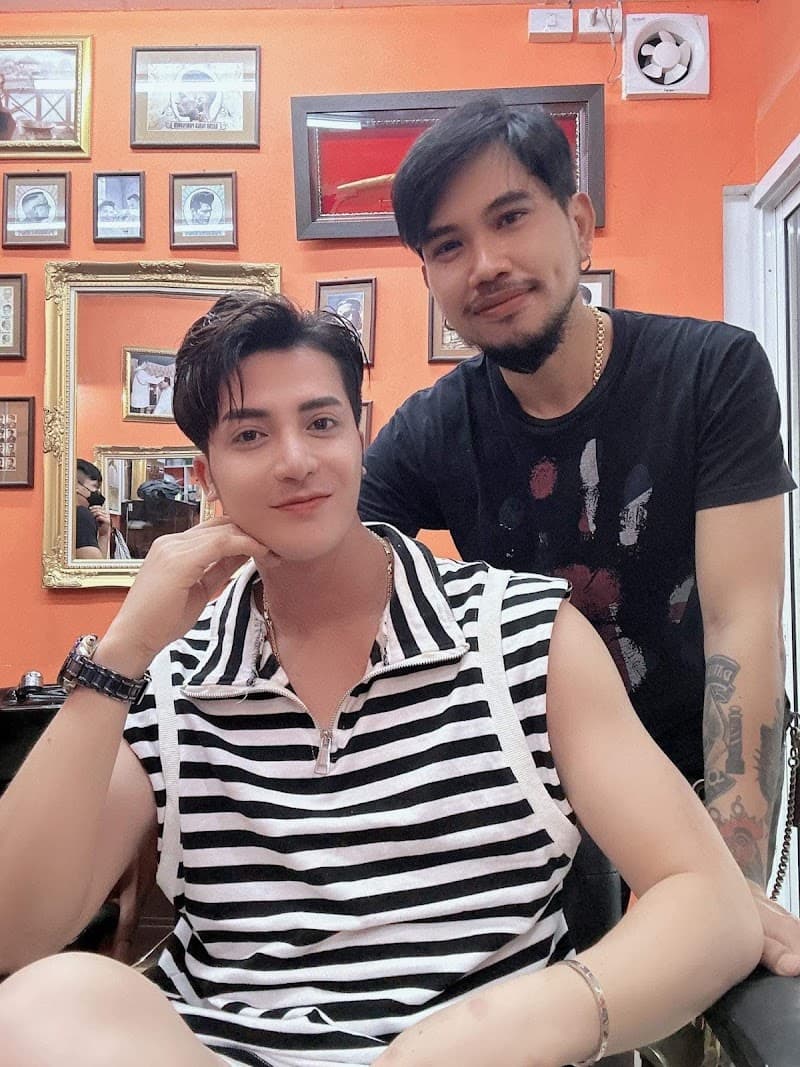 ร้านตัดผมชาย Wong Barber Shop