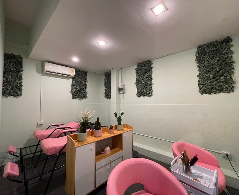 Your Best Friend อารีย์ (Eyelash Extension Salon , Eyelash Lifting , Waxing , ร้านต่อขนตา , ลิฟติ้งขนตา , สระไดร์ , แว็กซ์ขน)