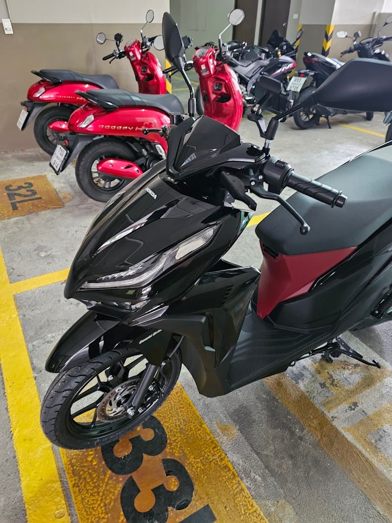 ZipBikes @Asa Garden Phrom Phong - Motorcycle rentals in Bangkok