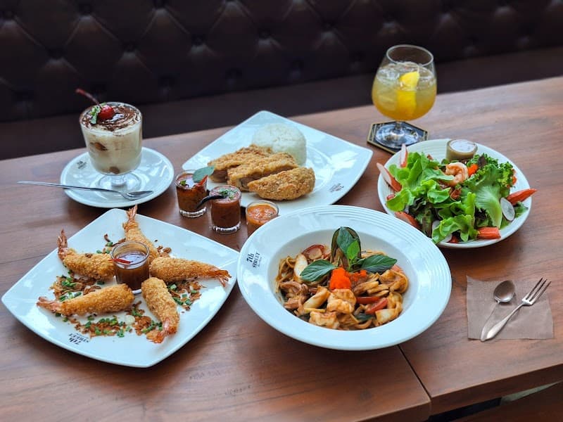 7th Street Bar & Bistro photo 2