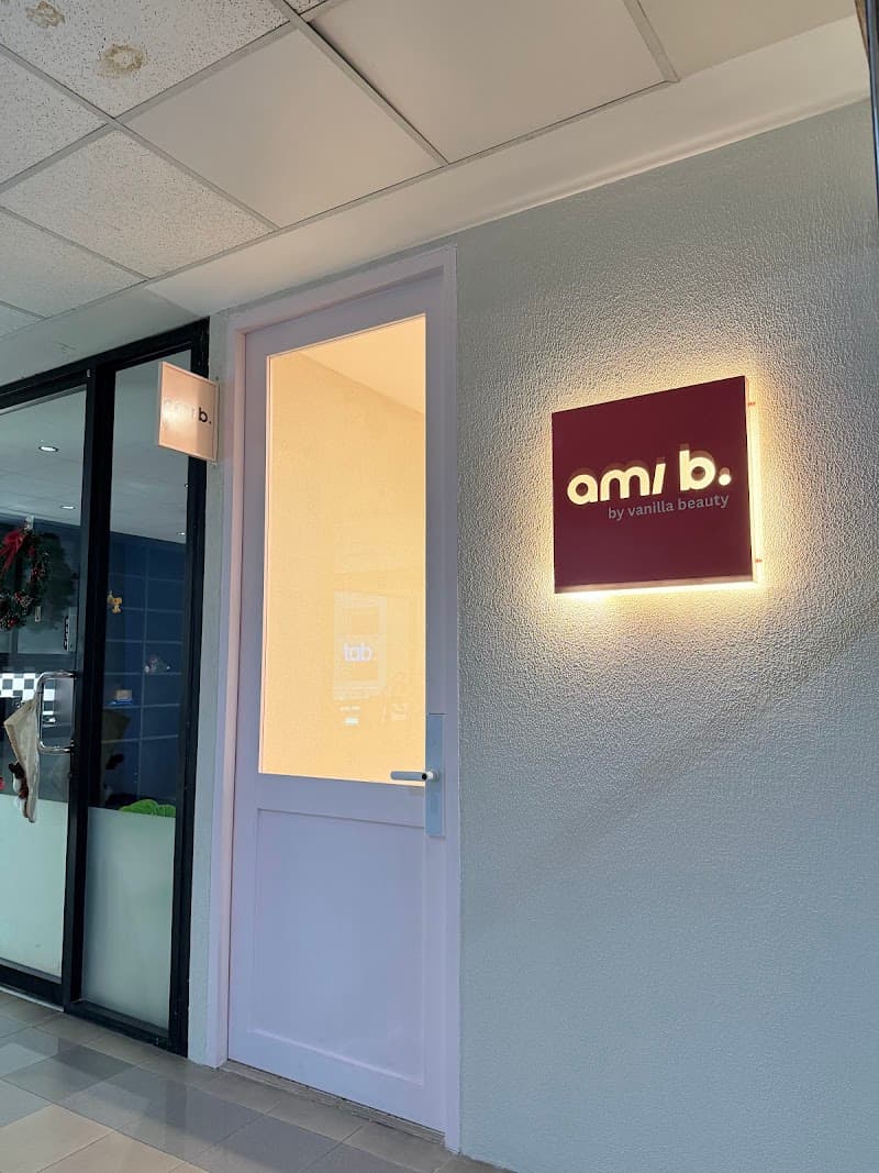 ami b สาขาอารีย์