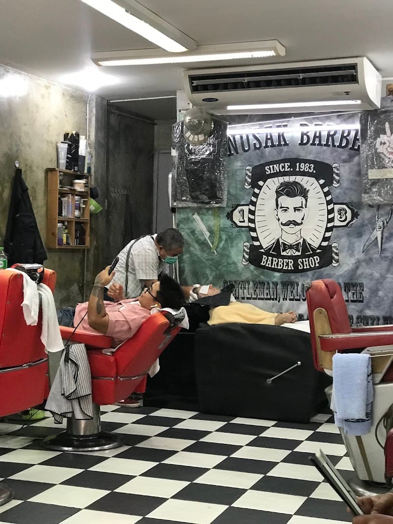 Anusak Barber