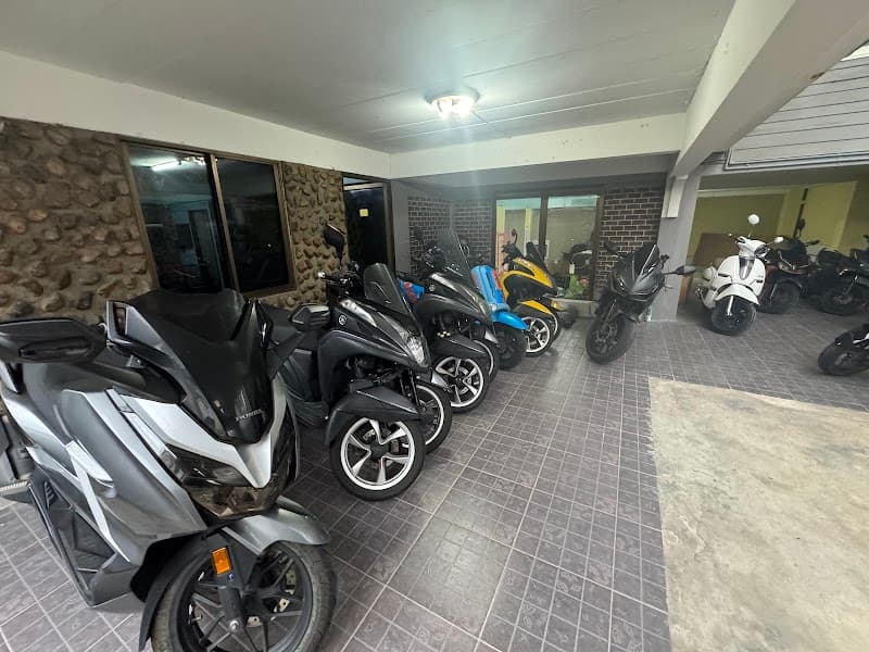 Big HL motorcycle rental