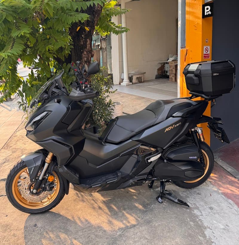 Coconut Rental Motorbike, Scooter