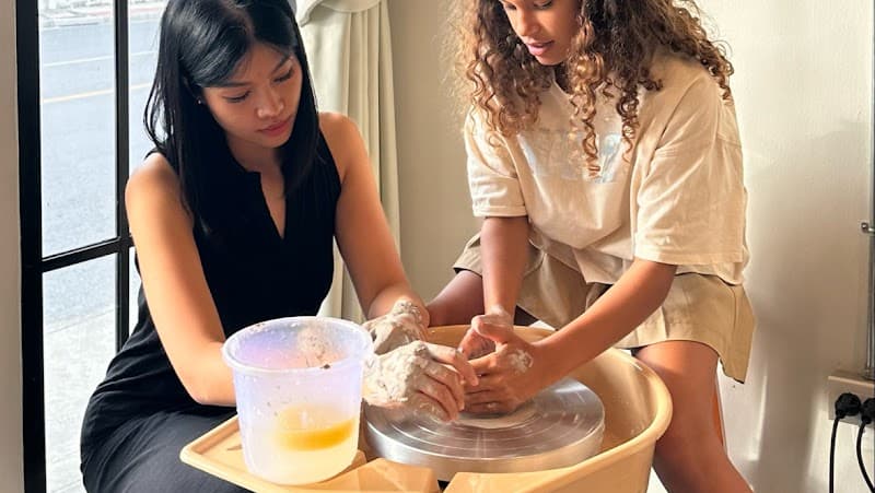 Eyestudio Ceramic Workshop At Ekkamai Soi 15