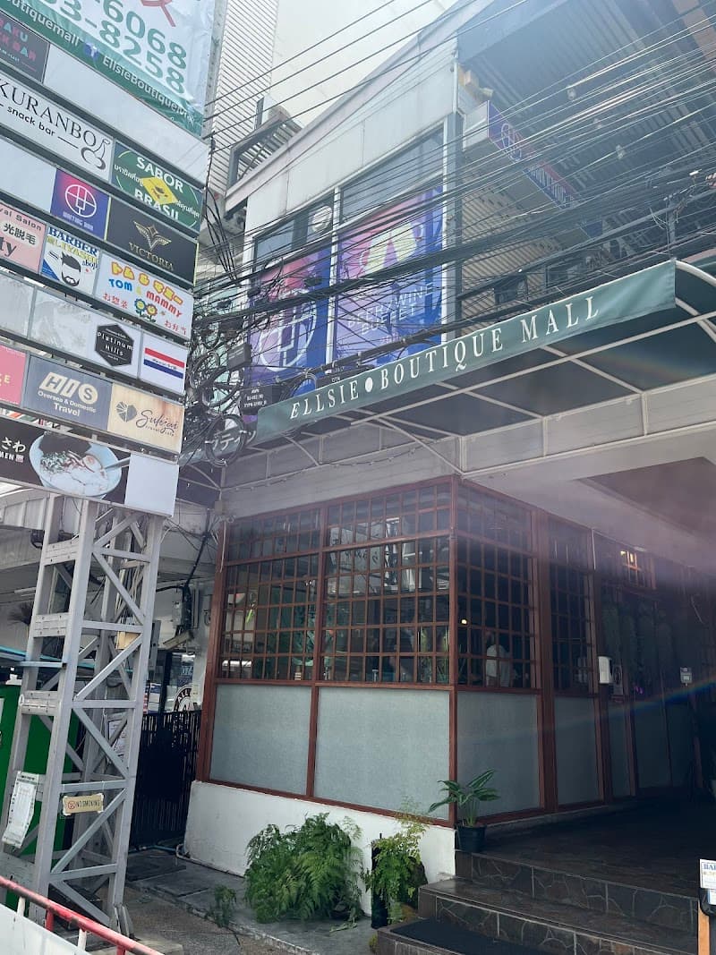 Fat Buds Weed Shop - Phrom Phong