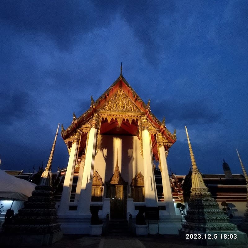 FTG A Friend Trip GuideEnglish Speaking Guide