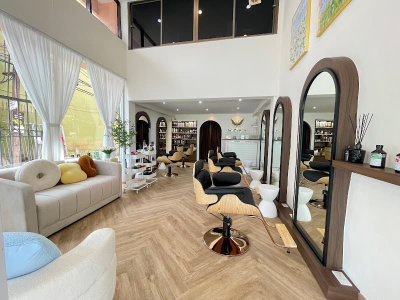 Hair Flair Phra Khanong