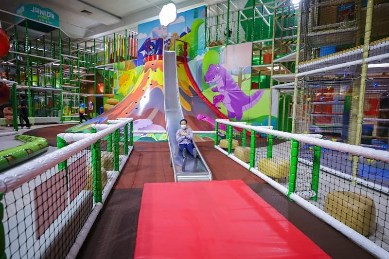 HarborLand The Mall Lifestore Thapra