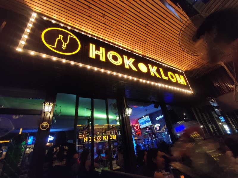 Hok Klom Pub & Restaurant