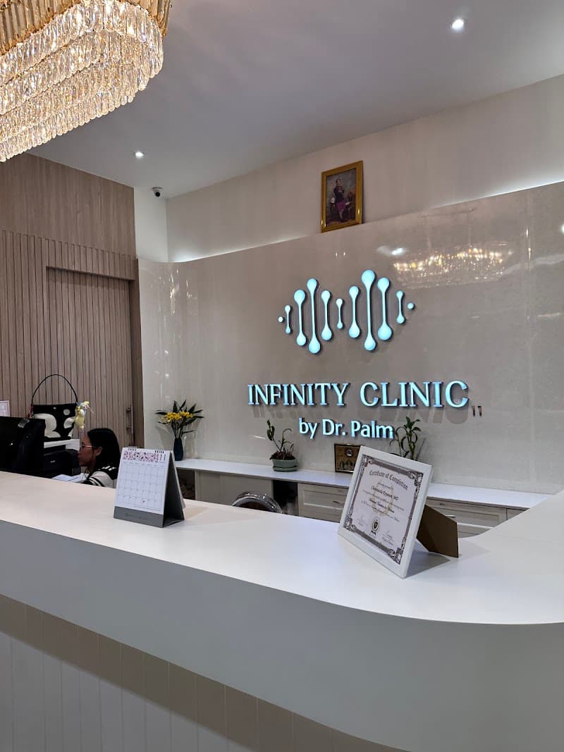 Infinity Clinic by Dr. Palm