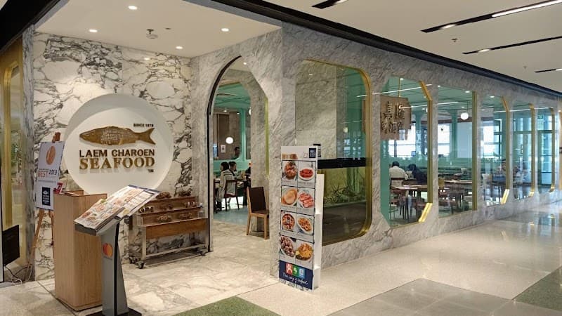 Laem Charoen Seafood Central World