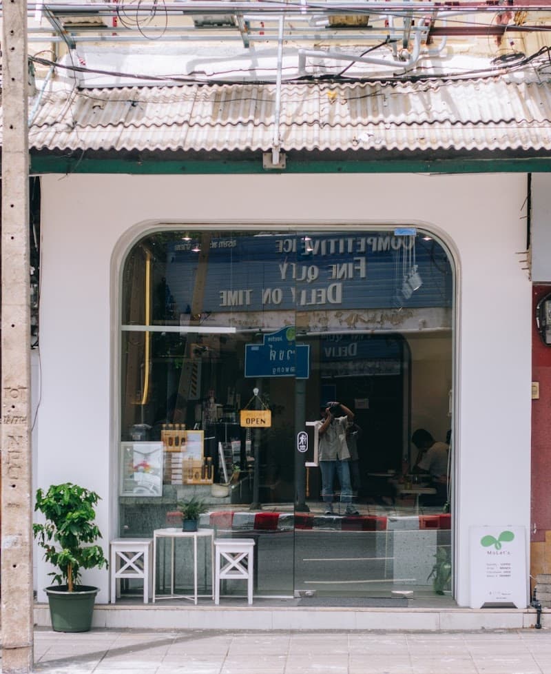 MaLet's Cafe & Coffee Roastery