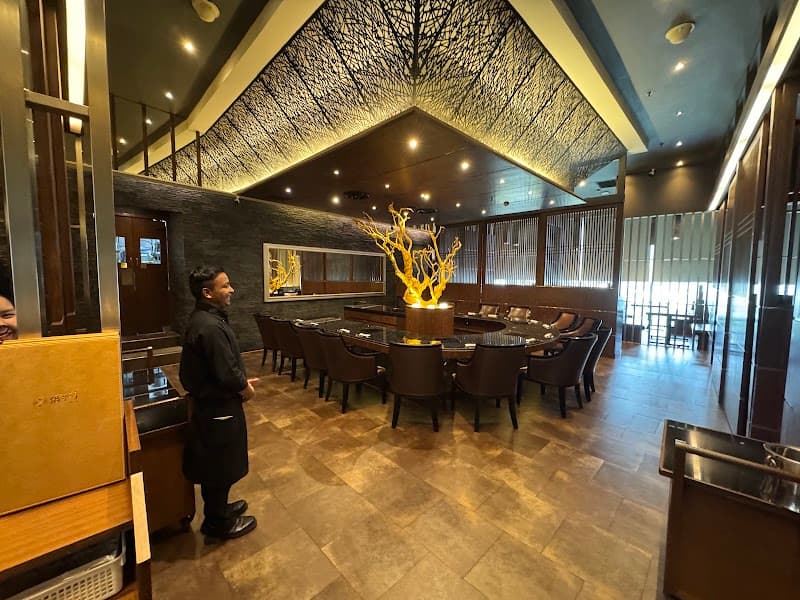 Nabezo Premium - Central Embassy