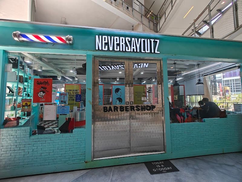 NEVERSAYCUTZ (SiamSquare ONE)