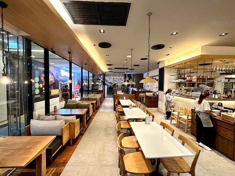 On The Table @ Mercury Ville