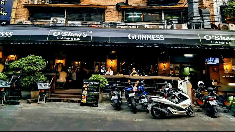 O'Shea's Irish Pub (Sports Bar, Hotel & Rooftop)