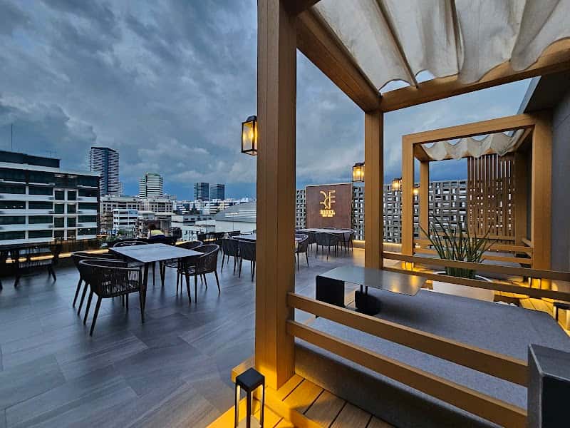 Rigel Skybar