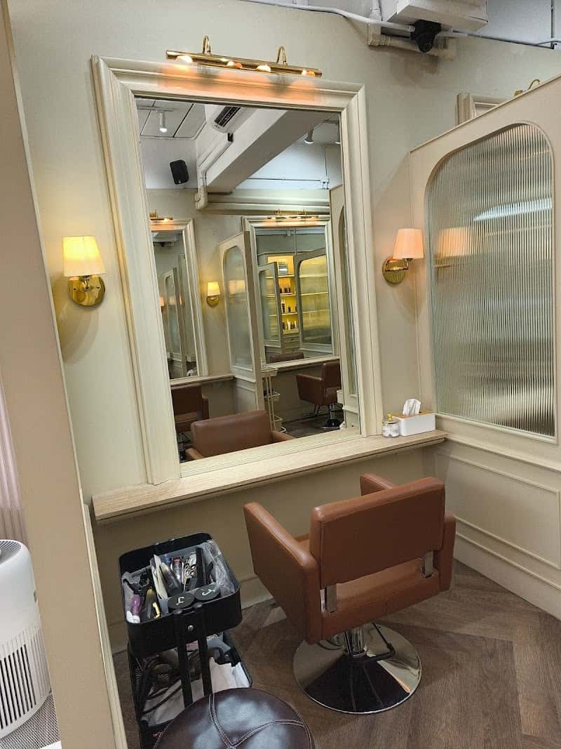 SALON SALON