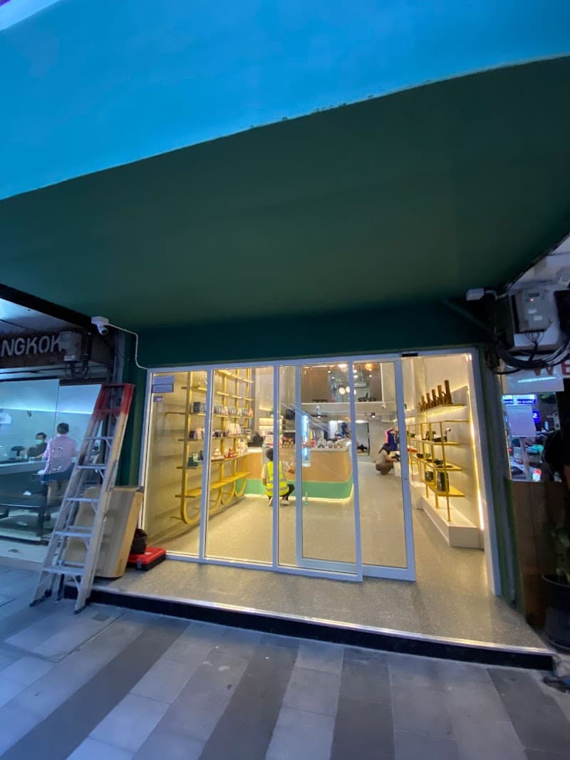 Siam Green Cannabis Co Silom (Sala Daeng)