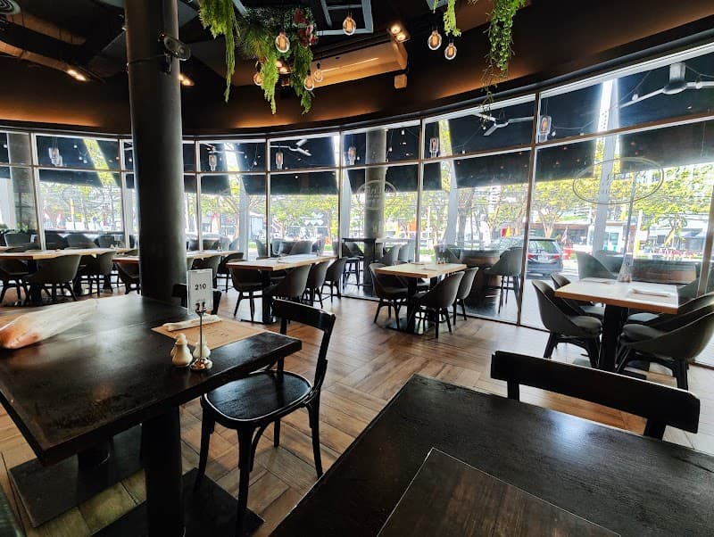 Wine Connection K-Village